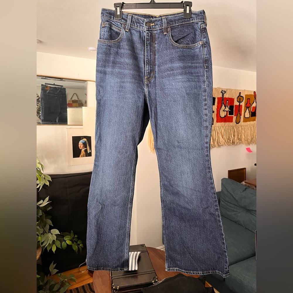 Levis 70s High Flare - never worn